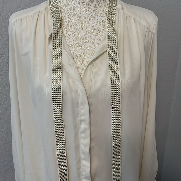 213 Industry Vintage NWT Blouse with metal accents on collar tie size L, 22” p2p - Picture 3 of 9